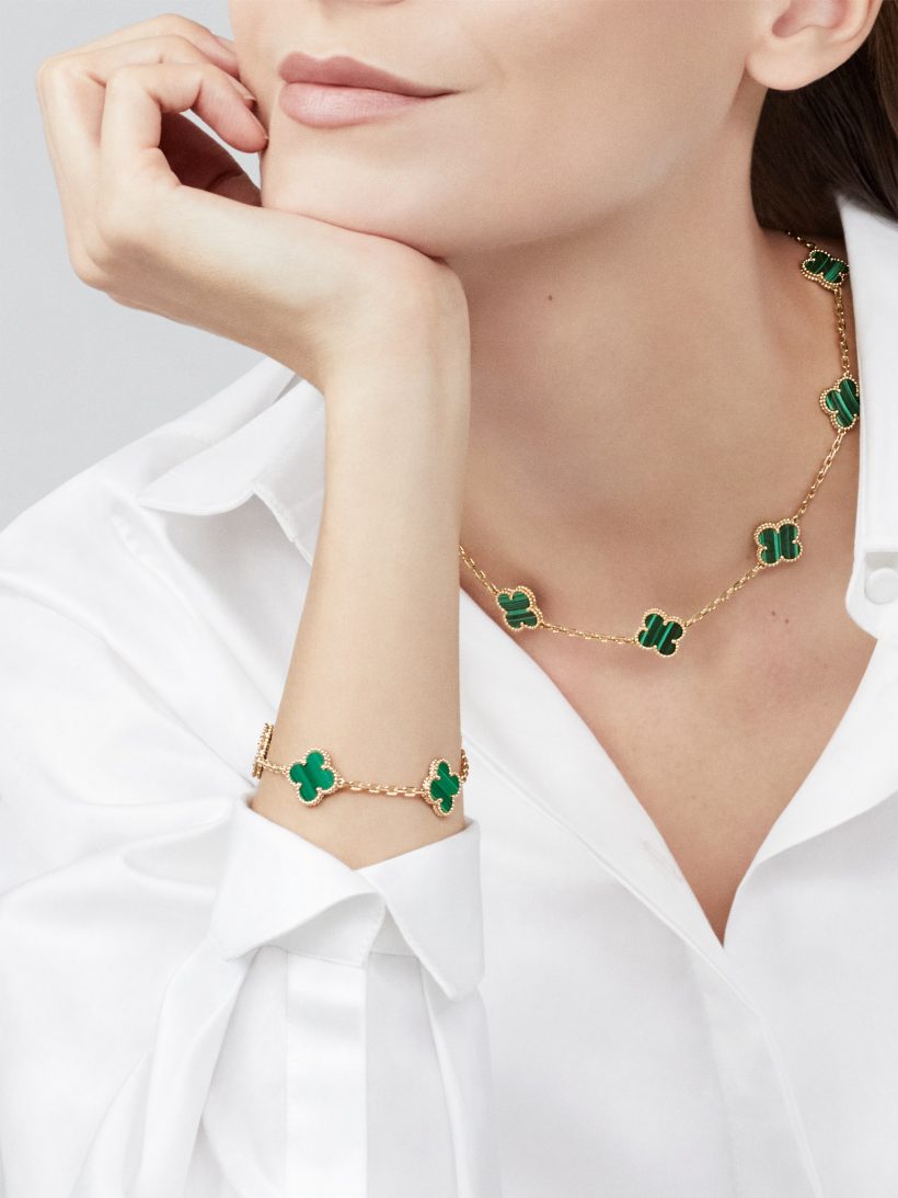 LAVISH FOUR-LEAF CLOVER NECKLACE - GREEN